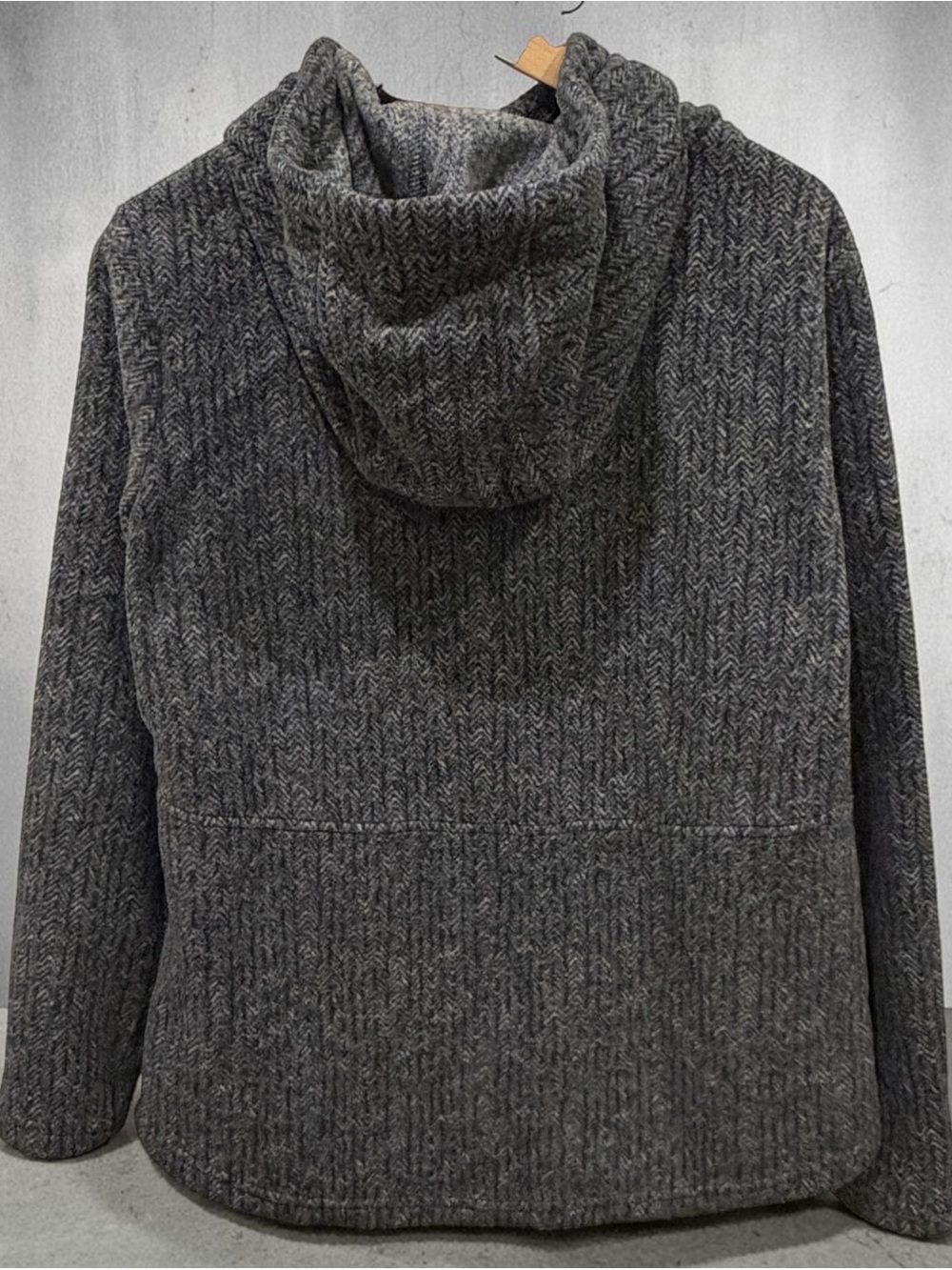 Avalanche Hailey Charcoal Herringbone Fleece Hooded Pullover - Picture 3 of 4